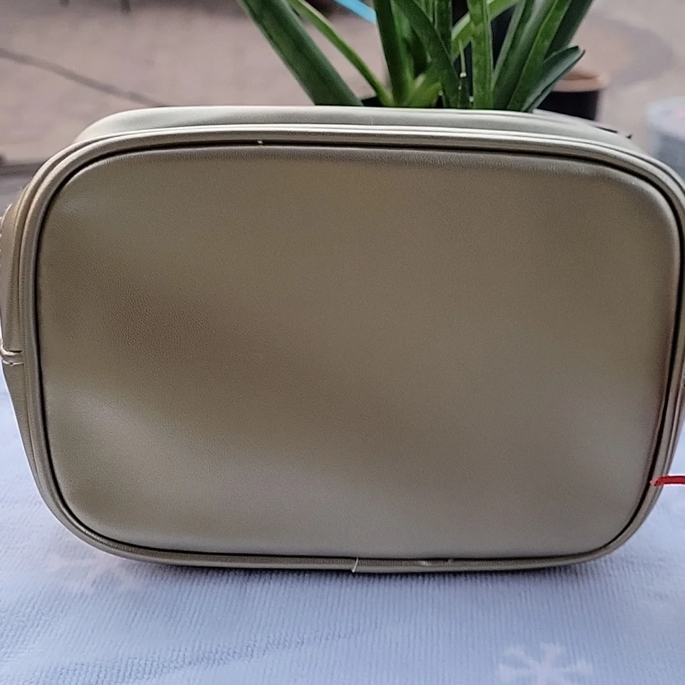 BOBBI BROWN COSMETIC CASE - Picture 4 of 8